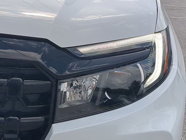2025 Honda Ridgeline Black Edition photo 9