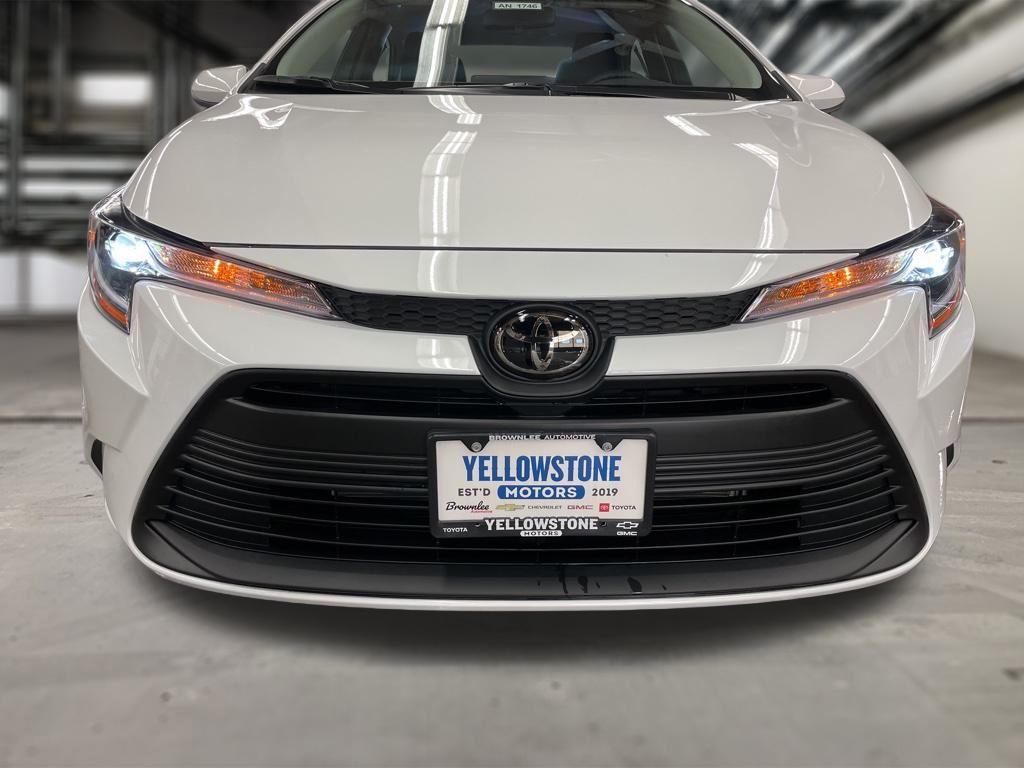 2025 Toyota Corolla LE photo 35