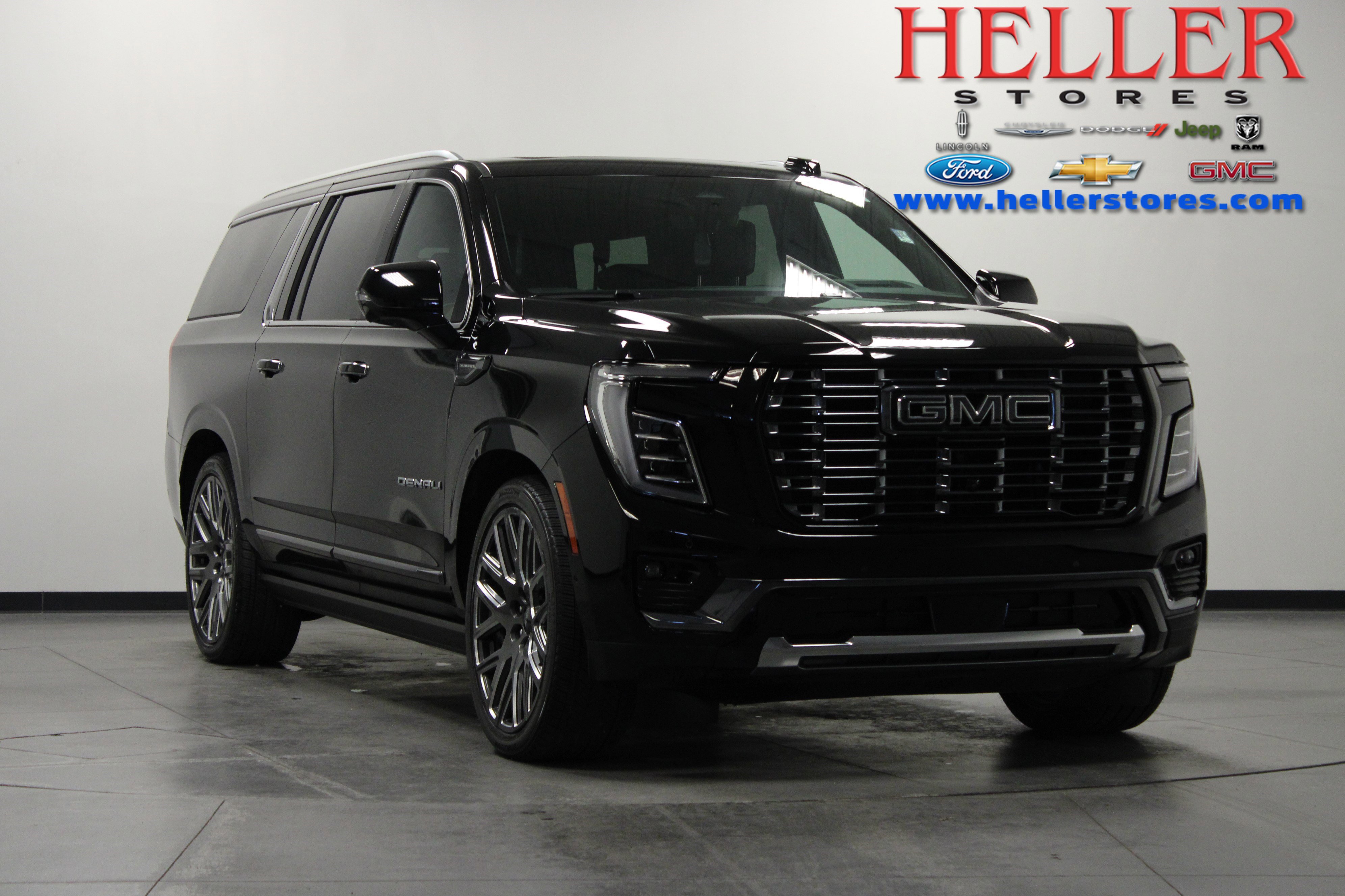 Used 2025 Onyx Black GMC Denali Ultimate image 1