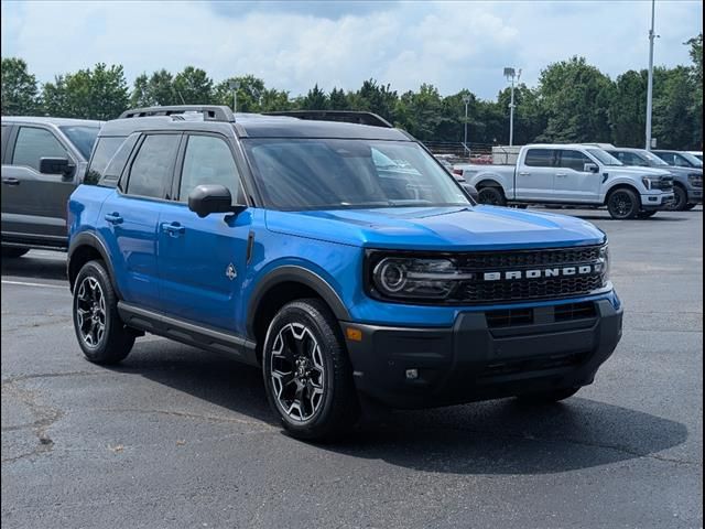 2025 Ford Bronco Sport Outer Banks photo 2