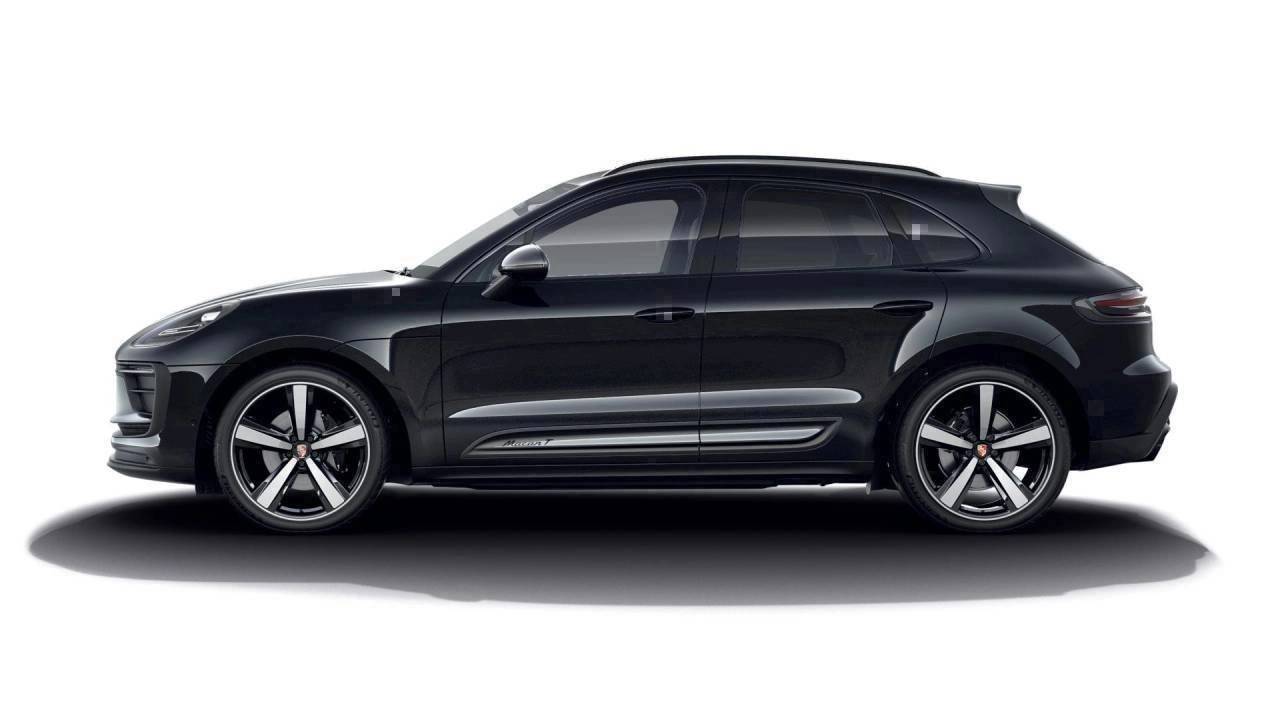 2025 Porsche Macan T photo 2