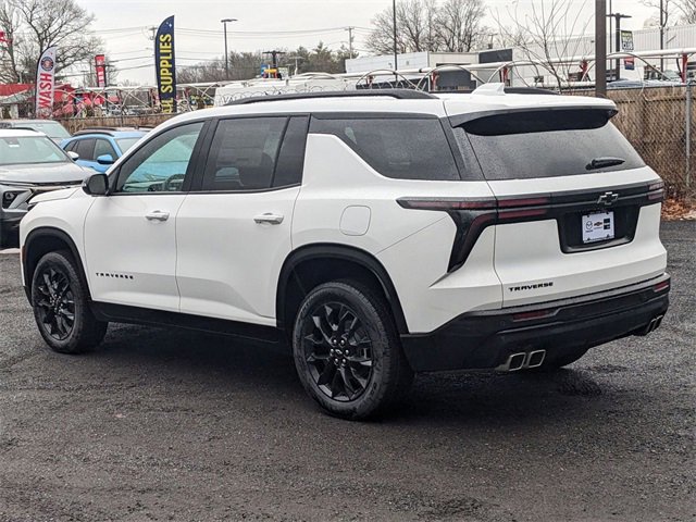 2025 Chevrolet Traverse photo 4