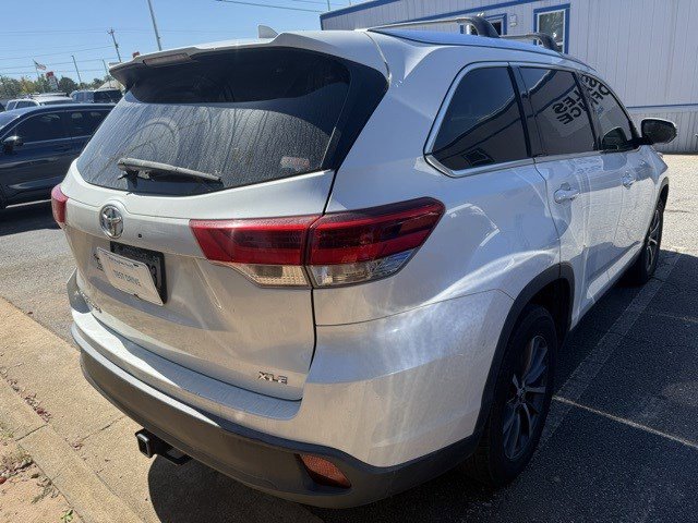 2019 Toyota Highlander XLE photo 7