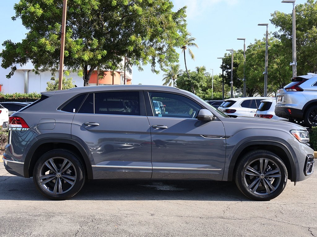 2021 Volkswagen Atlas Cross Sport V6 SE Technology R-Line photo 13