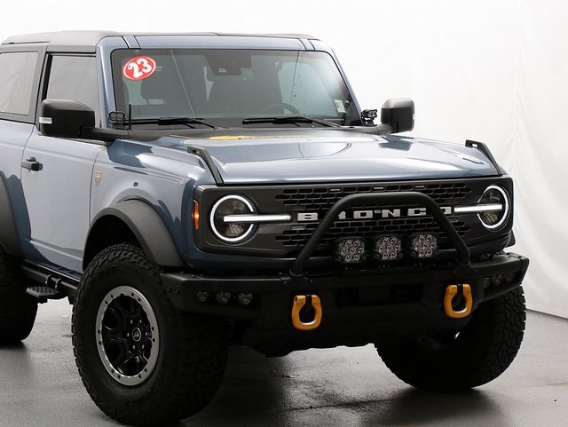 2023 Ford Bronco Badlands photo 2