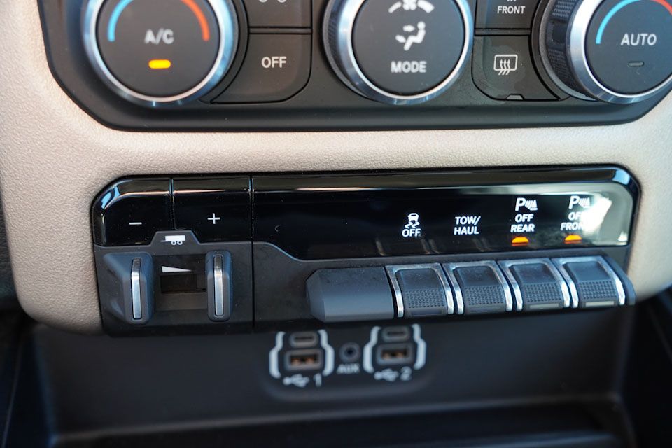 2021 Ram 1500 Laramie photo 26