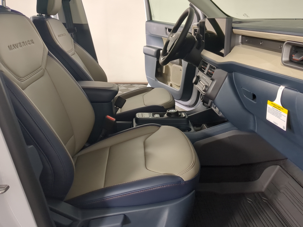 2025 Ford Maverick Lariat photo 12