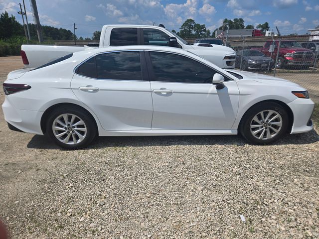 2023 Toyota Camry LE photo 8