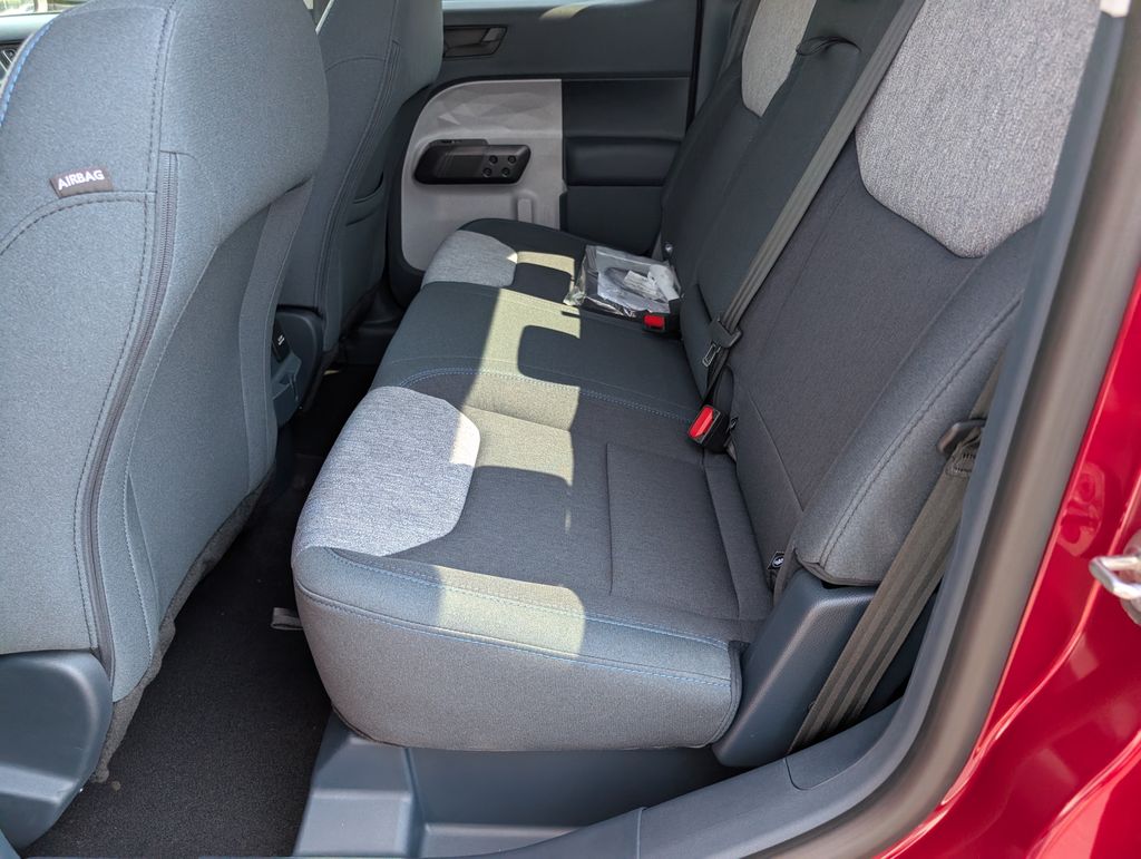 2025 Ford Maverick XLT photo 3