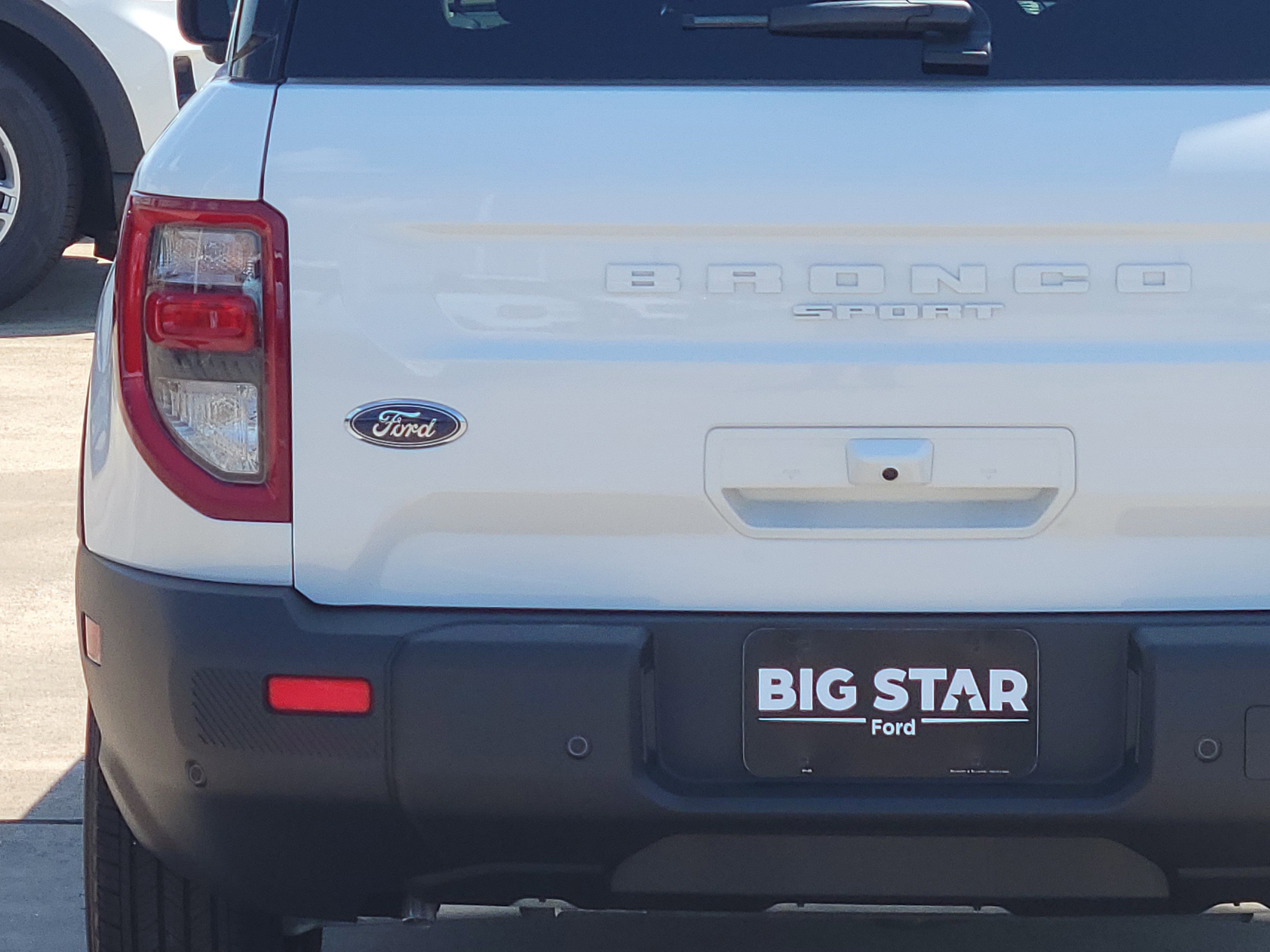 2025 Ford Bronco Sport Outer Banks photo 4