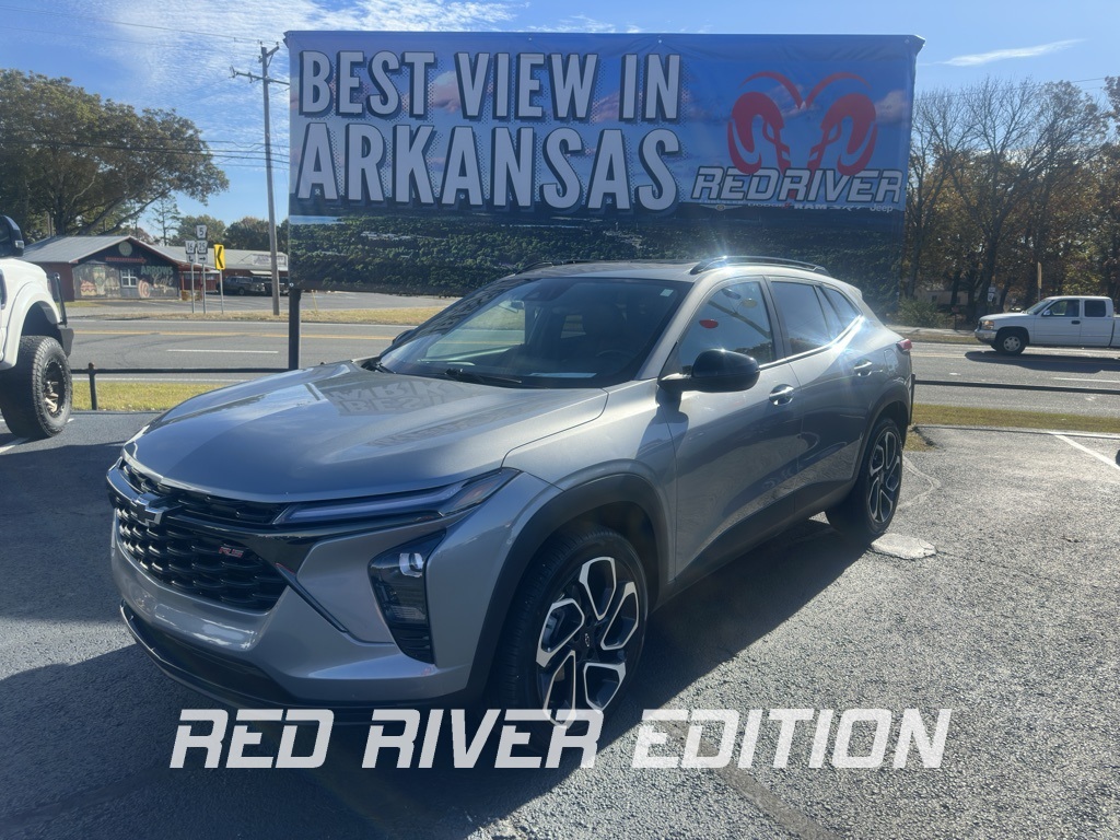 2024 Chevrolet Trax RS's photo