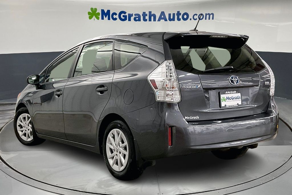 2012 Toyota Prius V Three photo 3