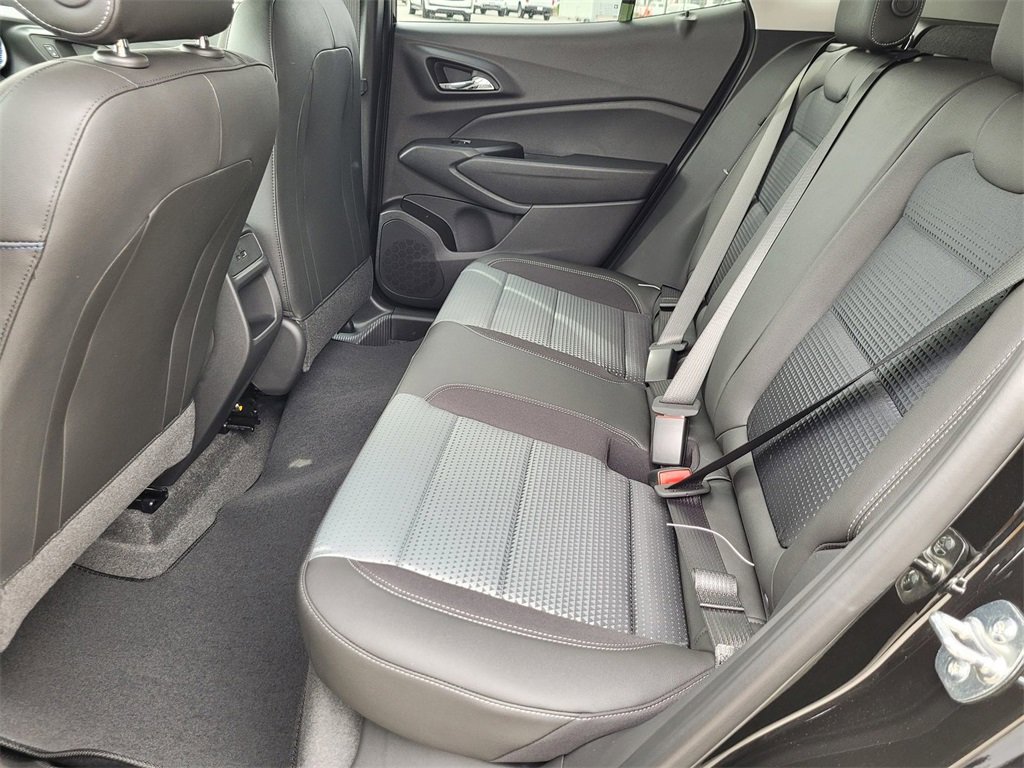 2026 Chevrolet Trax LT photo 3