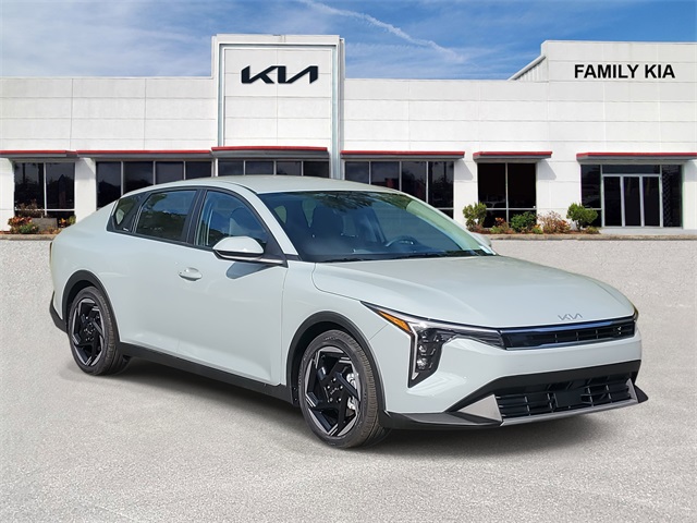 2025 Kia K4 EX's photo