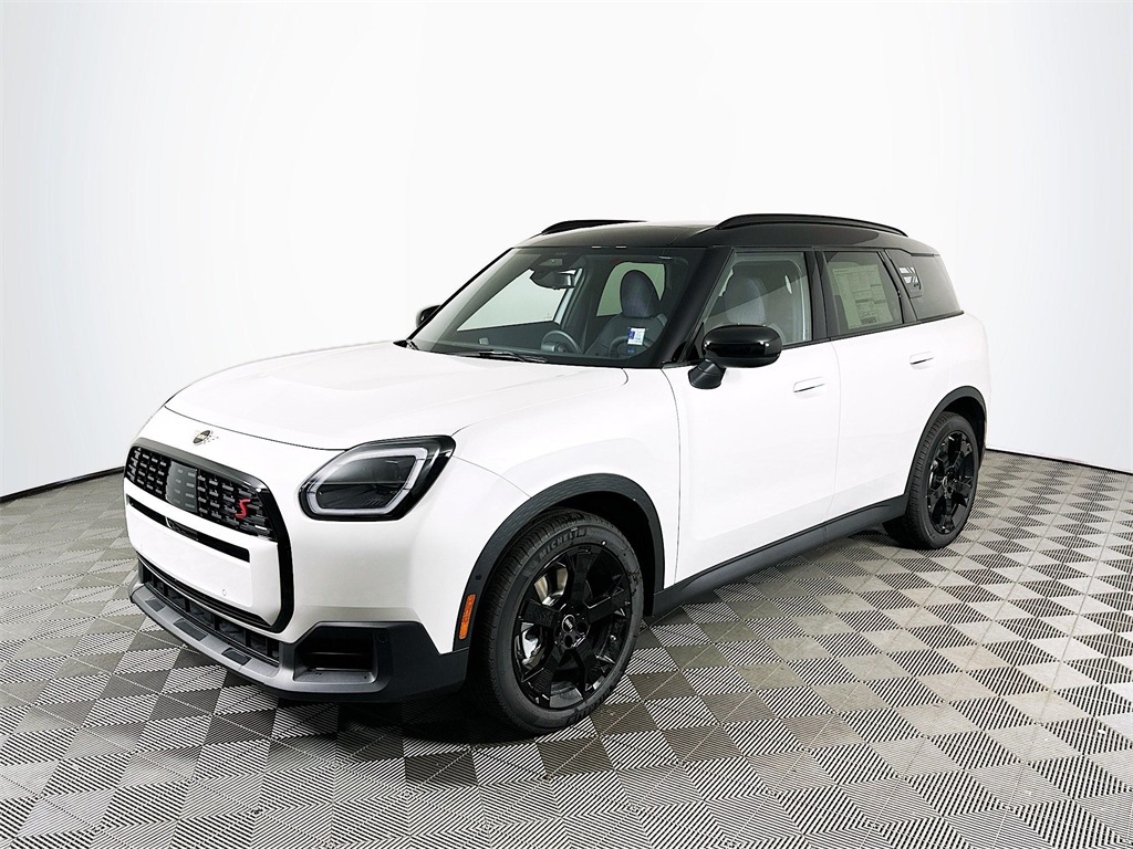 New 2025 White Metallic MINI Base image 1