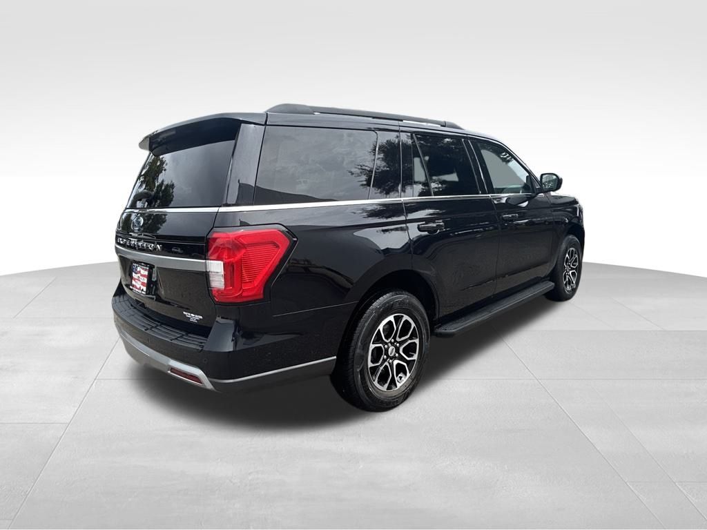 2024 Ford Expedition XLT photo 3