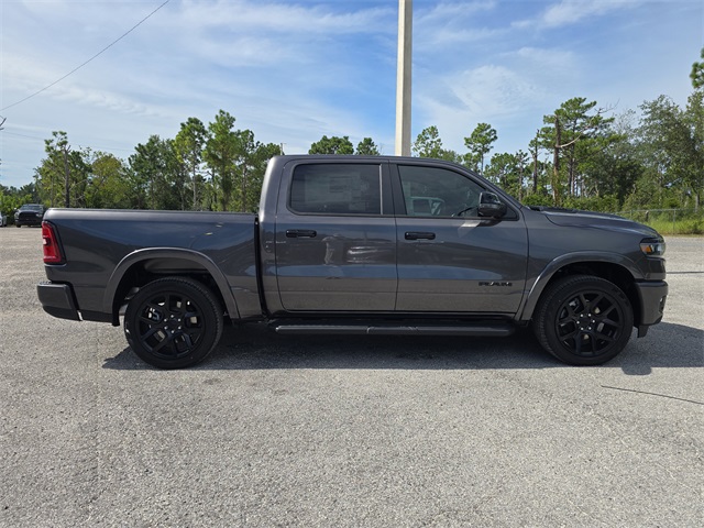 2026 Ram 1500 Laramie photo 4