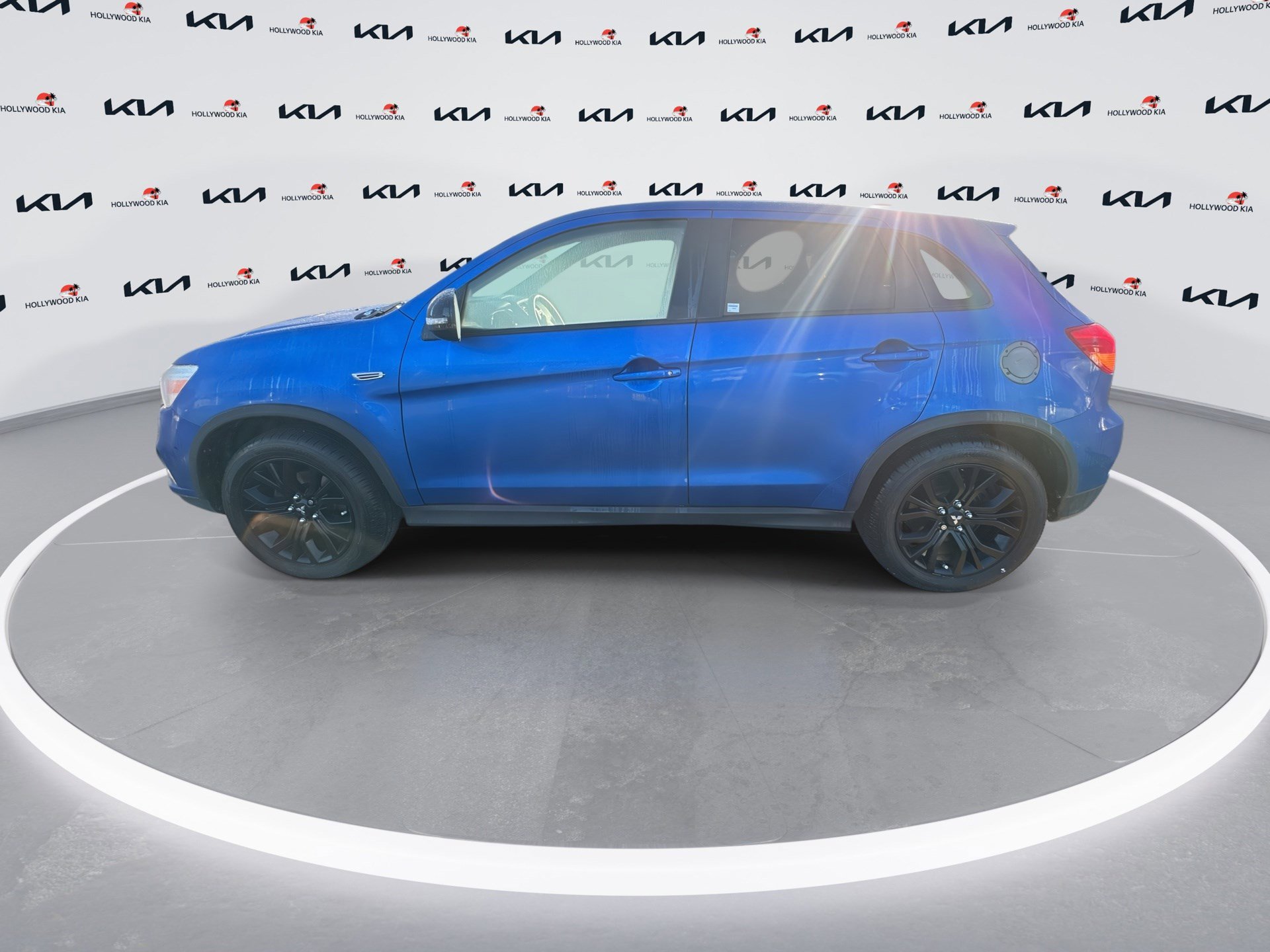 2018 Mitsubishi Outlander Sport ES photo 3