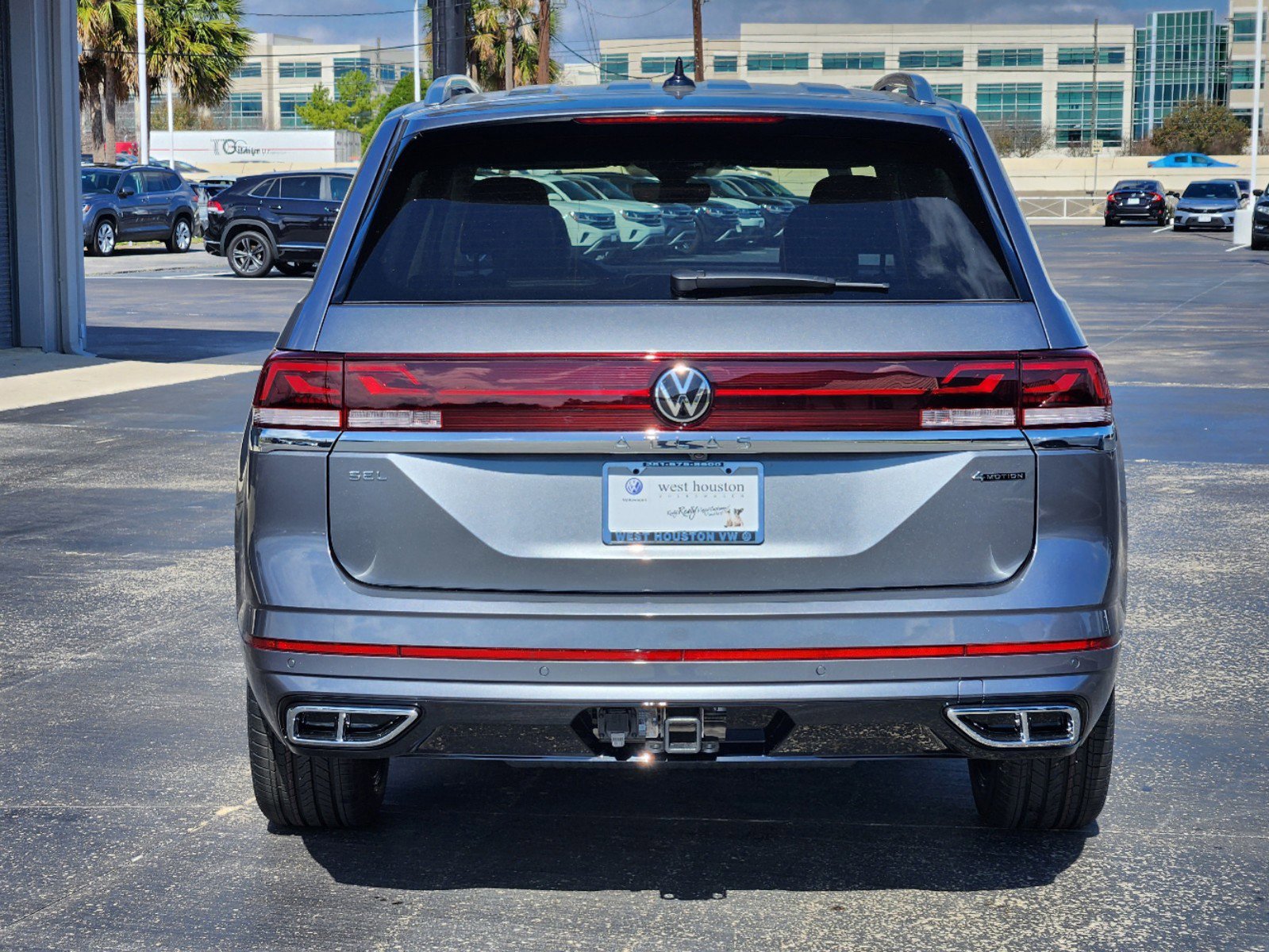 2025 Volkswagen Atlas SEL Premium R-Line photo 4