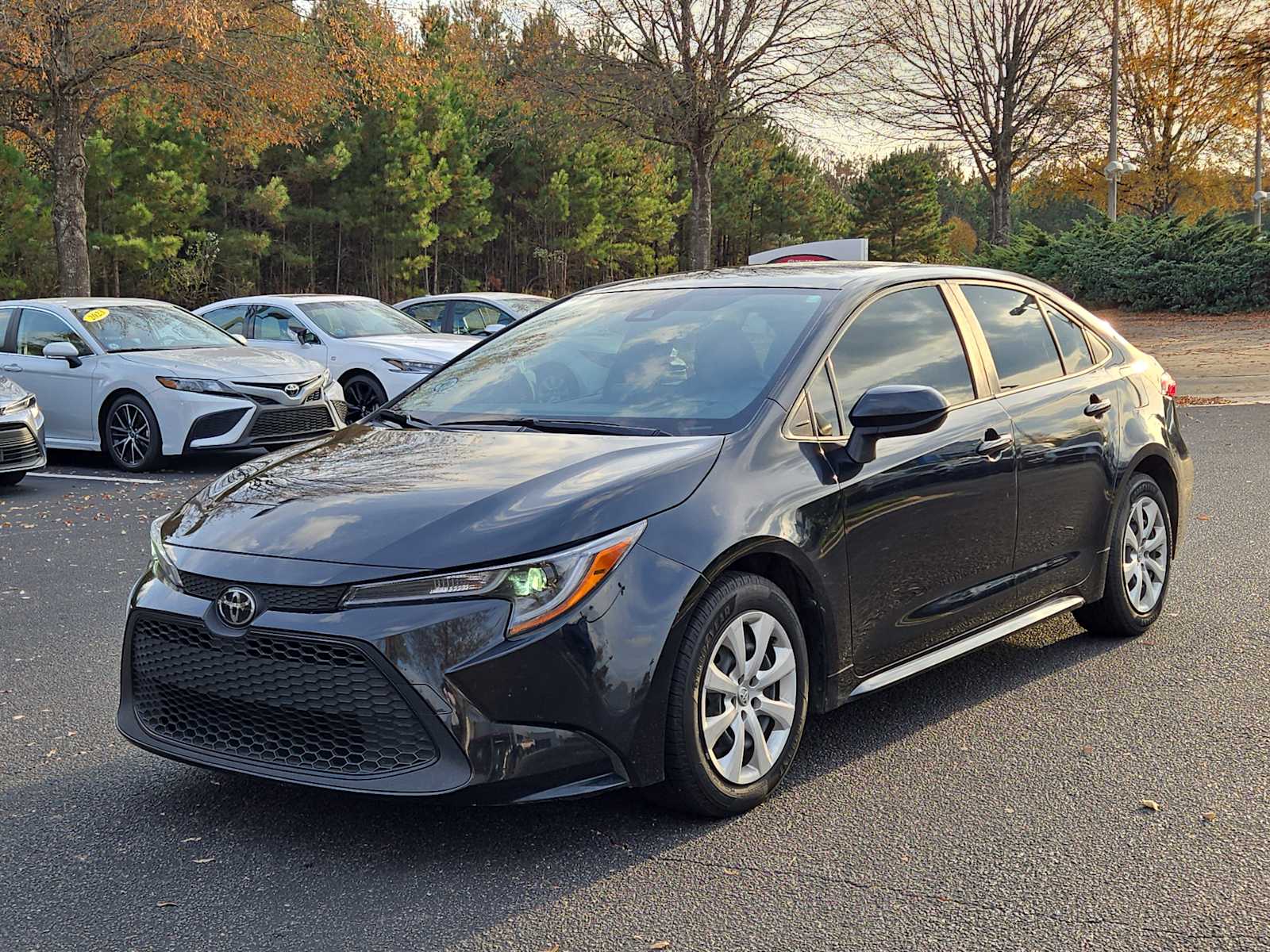 2022 Toyota Corolla LE photo 3