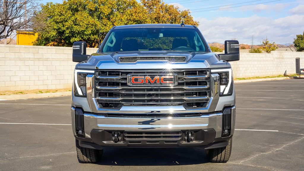 2025 Gmc Sierra 2500 HD SLE photo 4