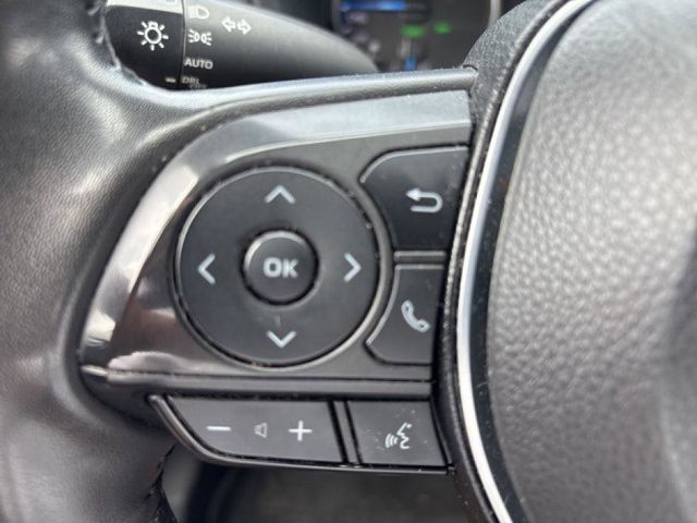2022 Toyota RAV4 Hybrid XLE photo 17