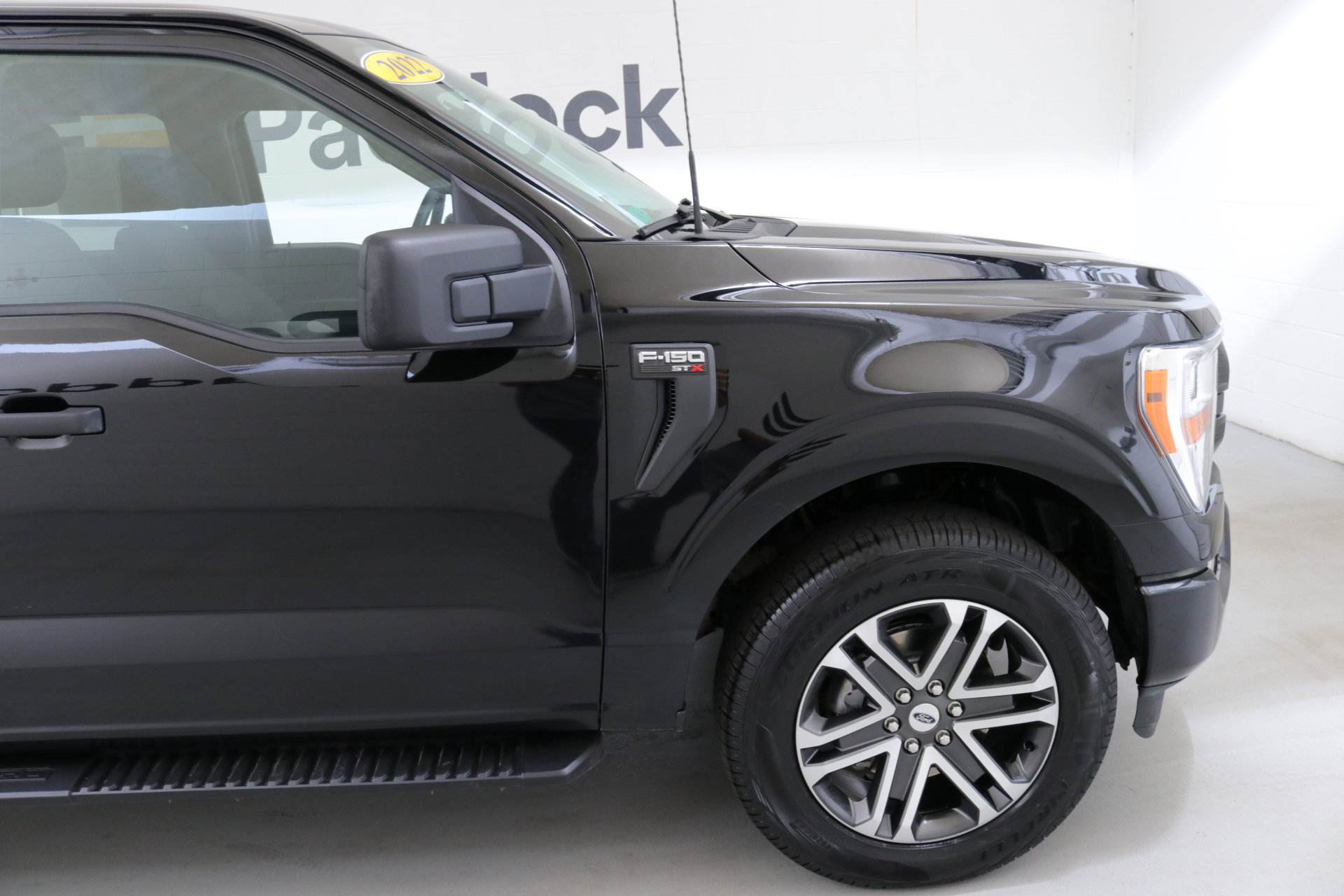2022 Ford F-150 XL photo 8