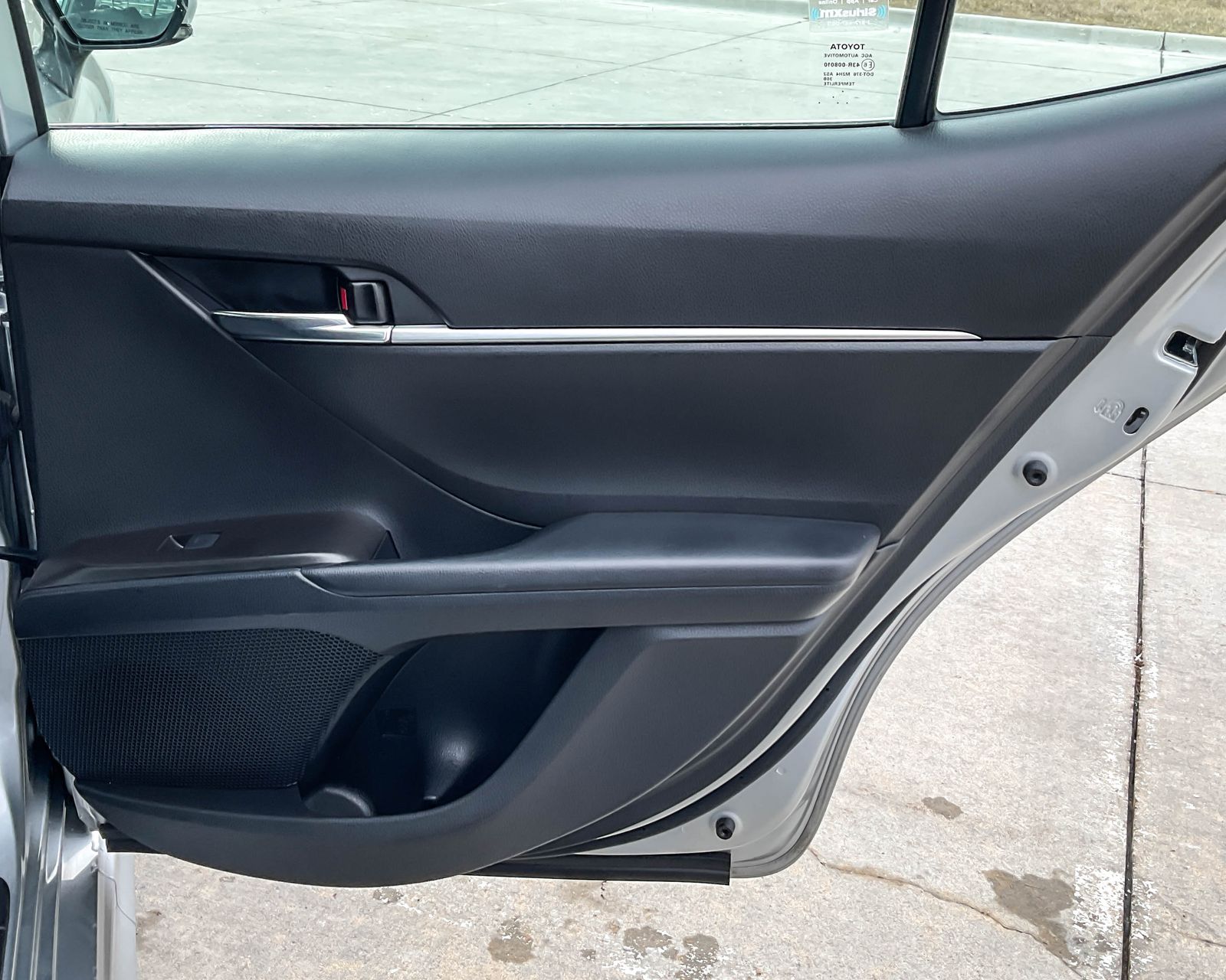 2022 Toyota Camry SE photo 16