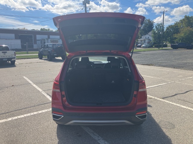 2022 Volkswagen Taos SE photo 12