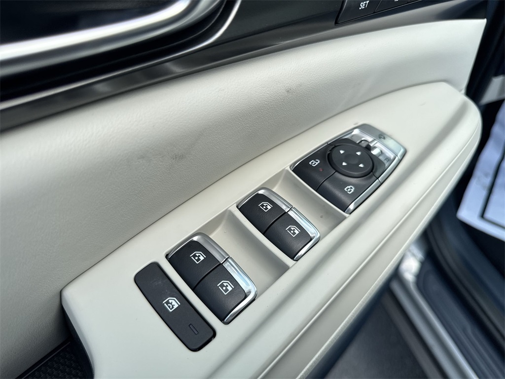 2026 Kia Carnival SX photo 19