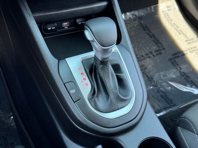 2023 Kia Forte LXS photo 13
