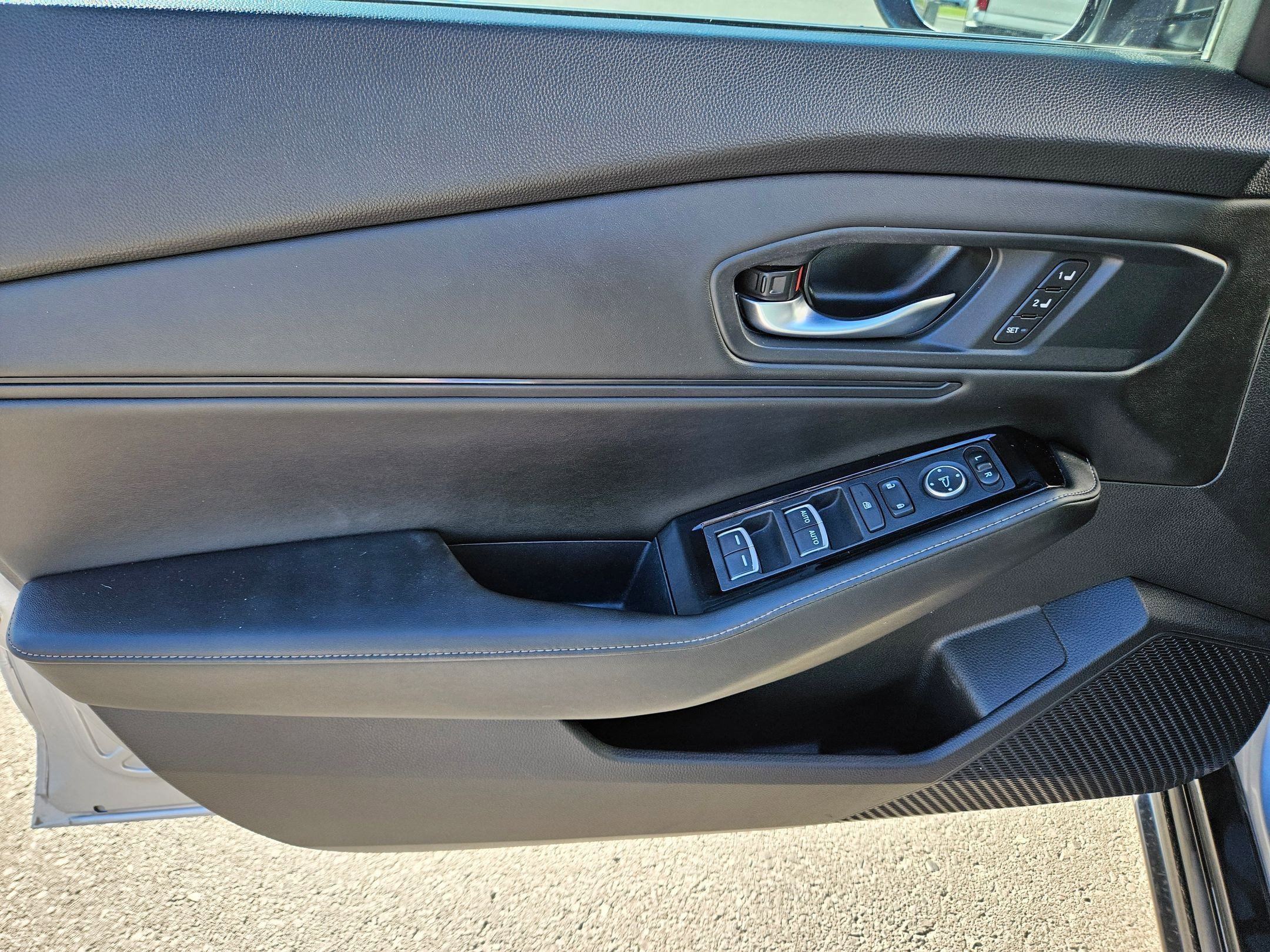 2023 Honda Accord Hybrid Touring photo 12