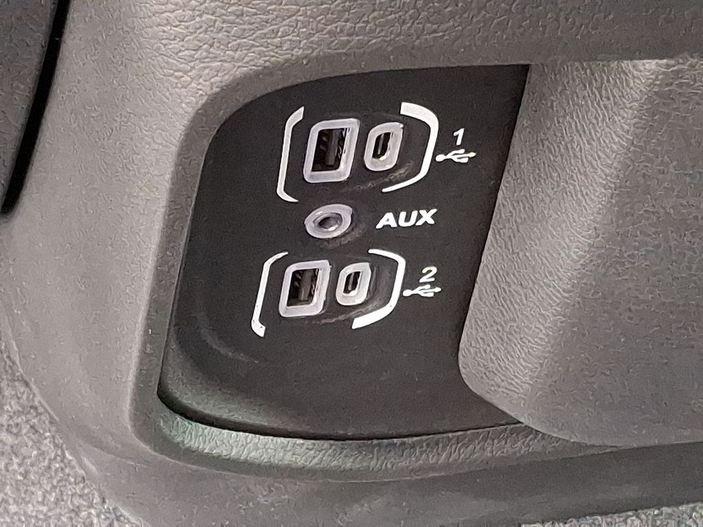 2025 Ram 1500 Tradesman photo 15