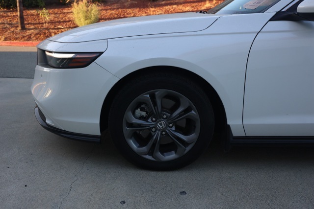2023 Honda Accord Hybrid EX-L photo 10