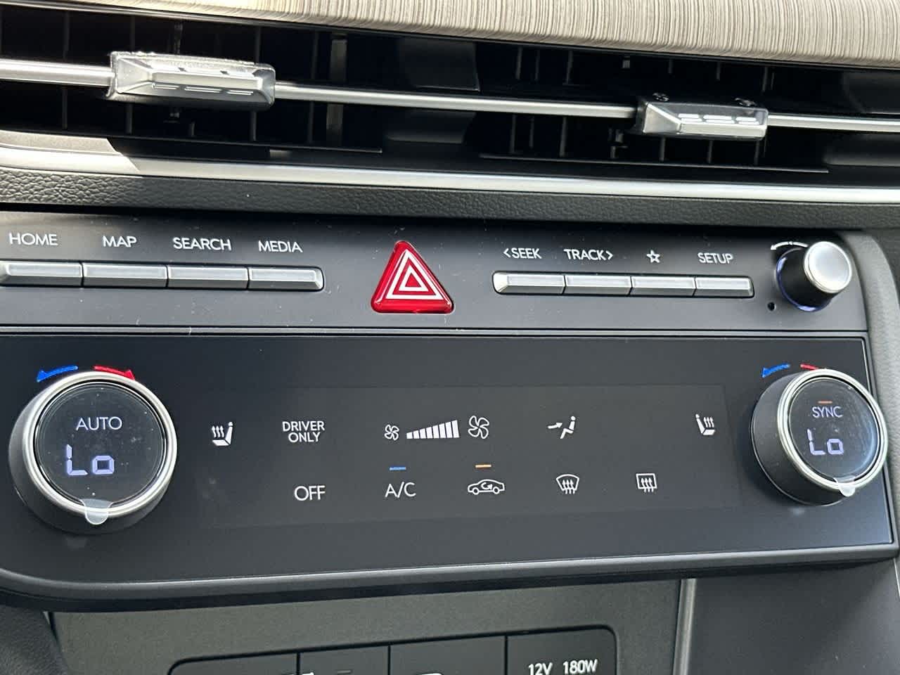 2025 Hyundai Sonata Hybrid SEL photo 17