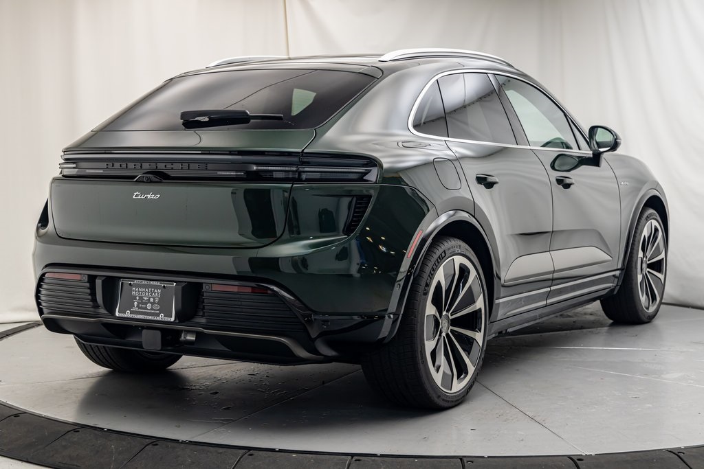 2024 Porsche Macan Electric Turbo photo 7