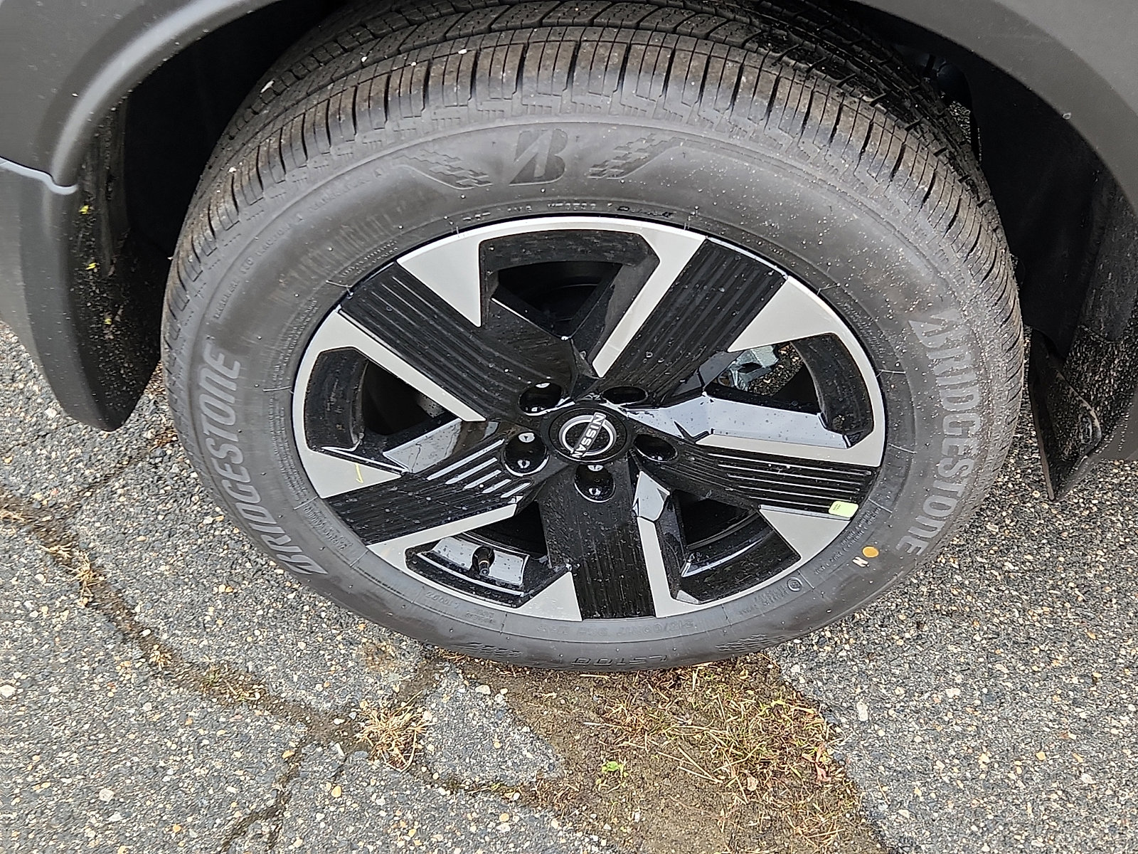 2026 Nissan Kicks SV photo 4