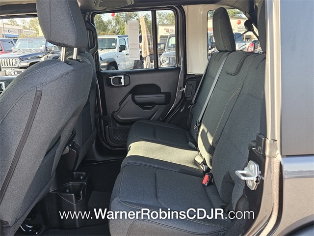 2025 Jeep Wrangler Sport photo 5