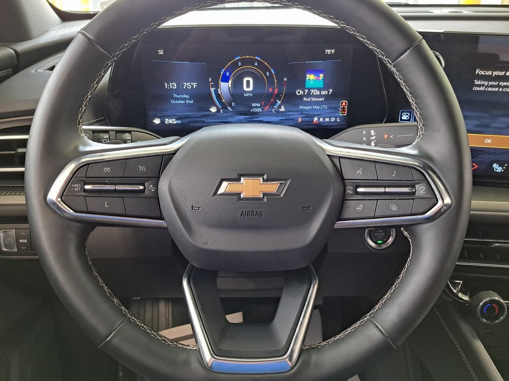 2025 Chevrolet Traverse photo 9