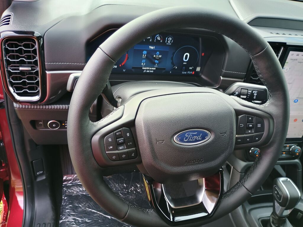 2025 Ford Ranger Lariat photo 11
