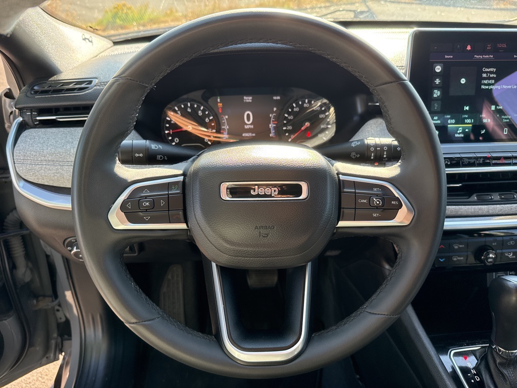 2024 Jeep Compass Latitude photo 35