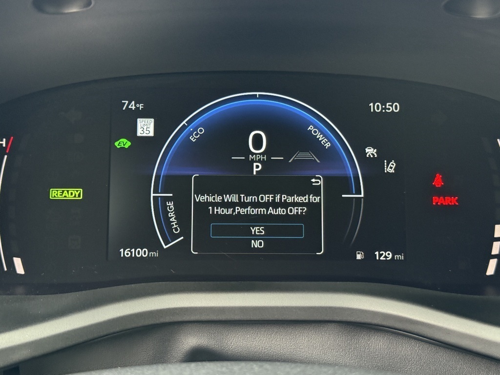 2025 Toyota Camry SE photo 19