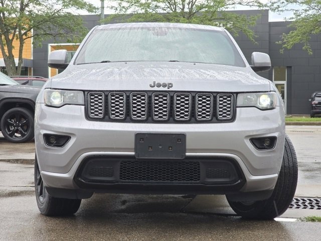 Used 2018 Jeep Grand Cherokee Altitude with VIN 1C4RJFAGXJC321174 for sale in Centerville, OH