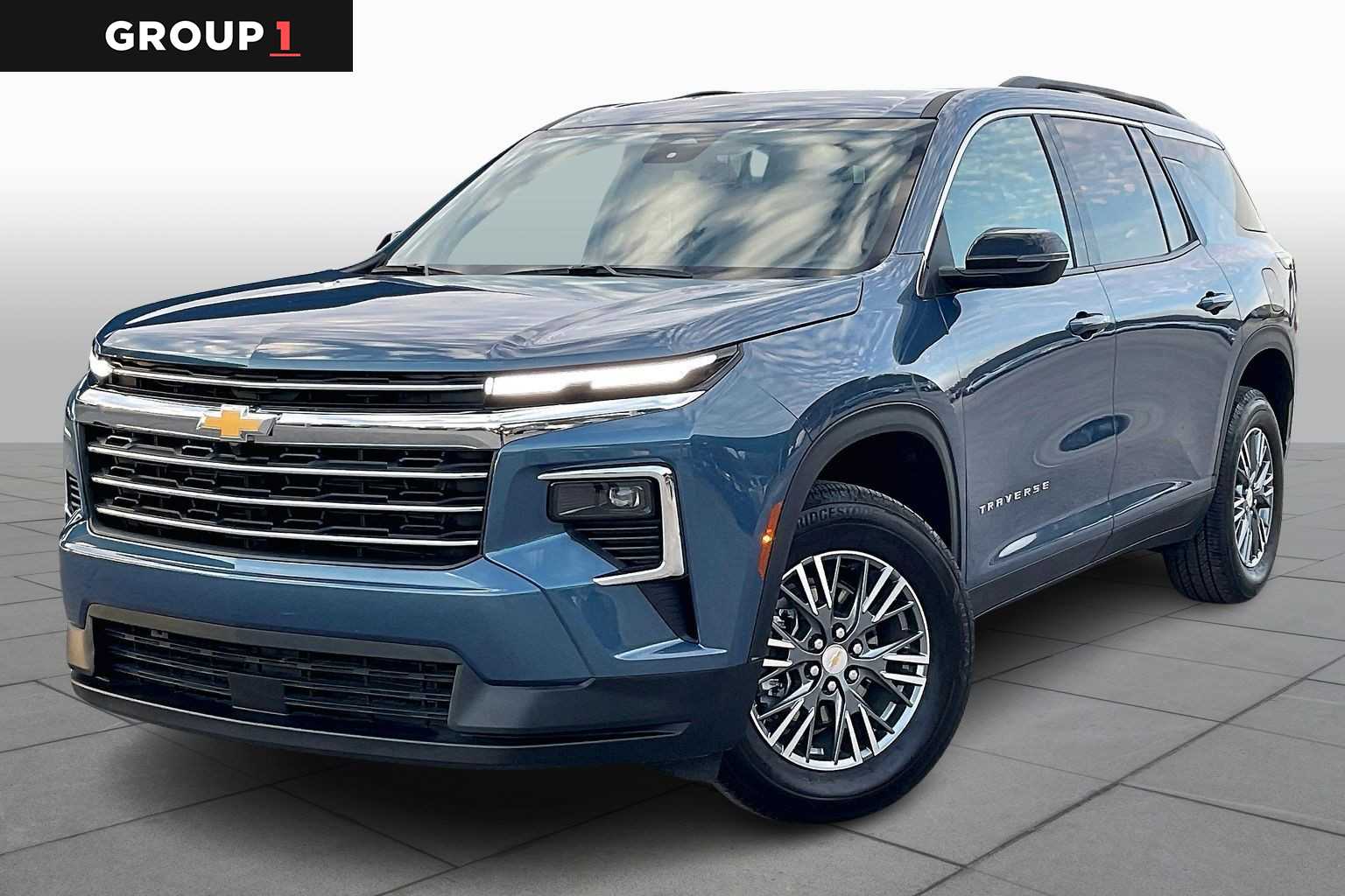 2025 Chevrolet Traverse LT's photo