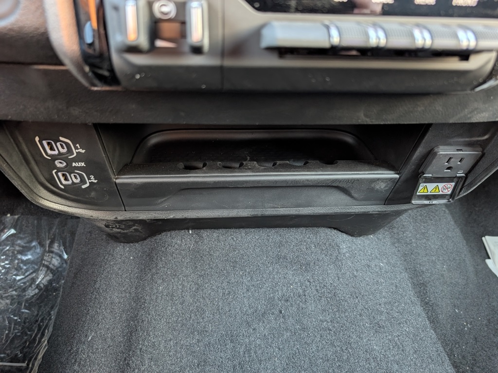 2025 Ram 2500 Tradesman photo 23