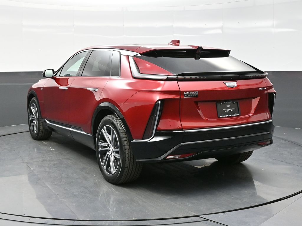 2025 Cadillac Lyriq Luxury photo 4