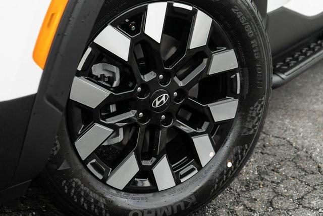 2026 Hyundai Santa Cruz SEL photo 2