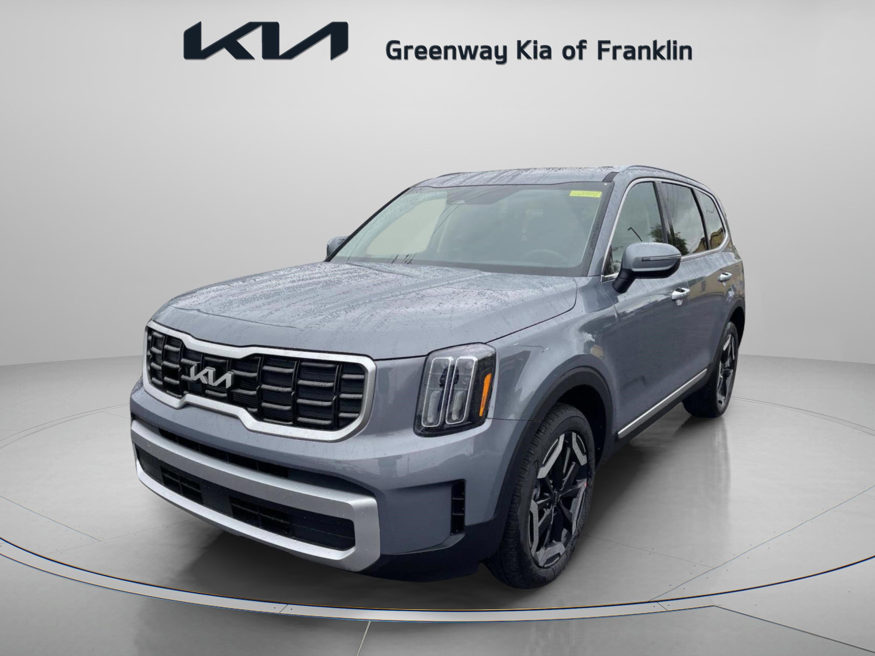 2025 Kia Telluride S photo 3