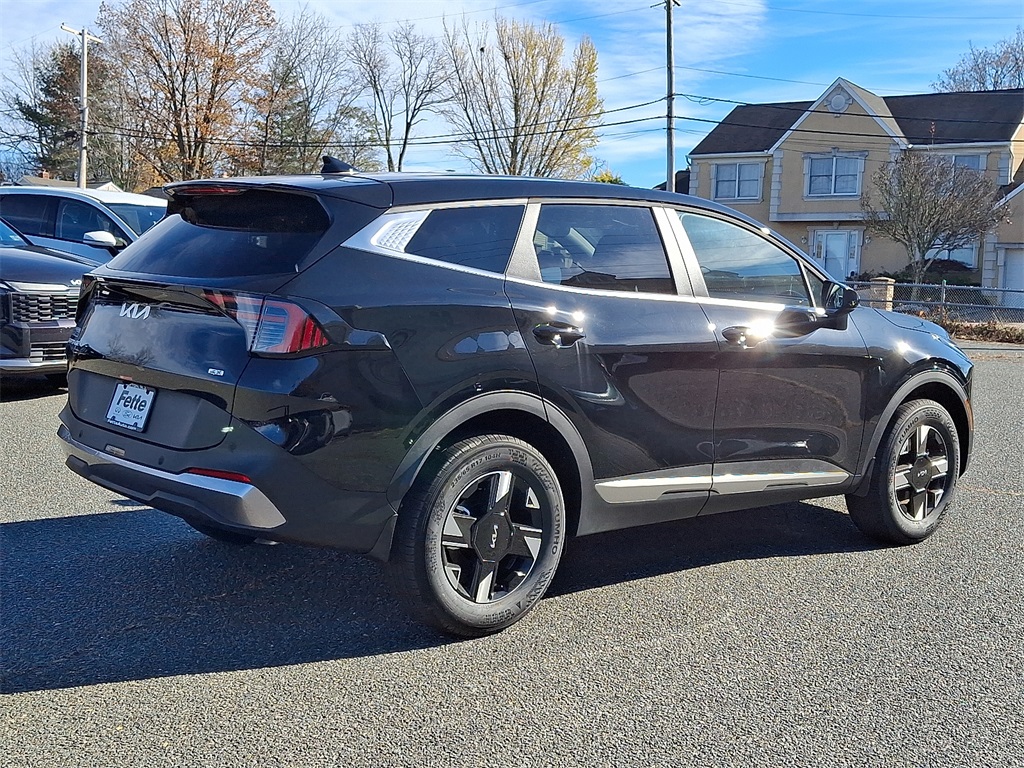 2026 Kia Sportage LX photo 3