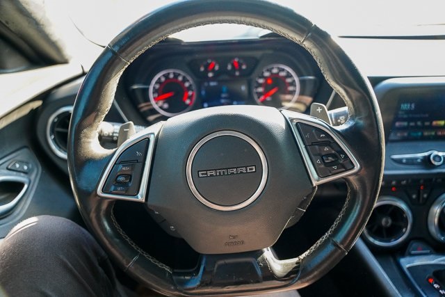 2016 Chevrolet Camaro 1LT photo 14